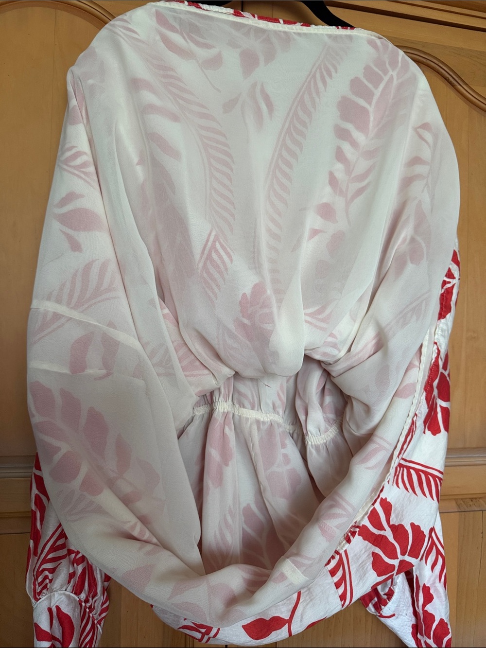 H&M cream and red belted dress - Picture 5 of 6